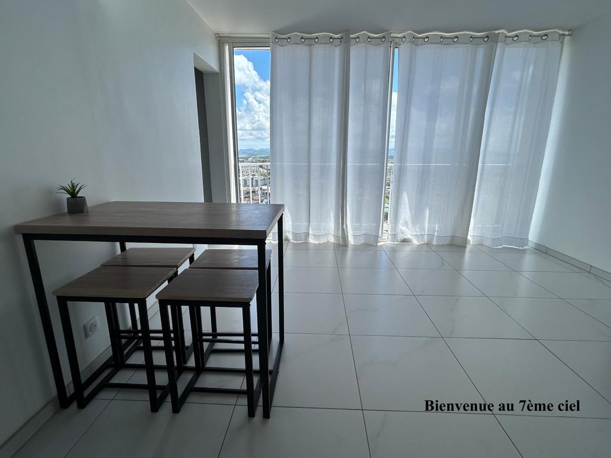 Bienvenue Au 7Eme Ciel Dans Le Spacieux T3 ! Фор дьо Франс Екстериор снимка